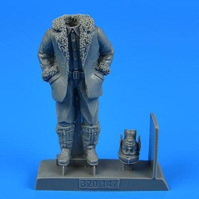 1/32 German or Austro-Hungarian WWI Pilot (Winter edition) for x kit