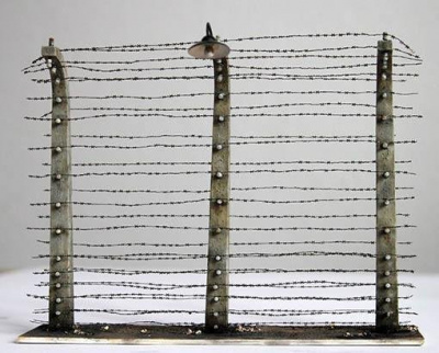 1/35 Barbed wire fence - Plus Model