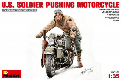 1/35 U.S.Soldier Pushing Motorcycle
