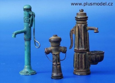 1/35 Water pumps