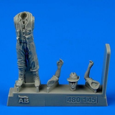 1/48 Royal Australian Air Force Fighter Pilot WWII