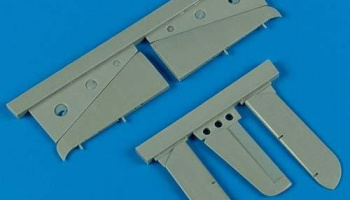 1/72 F6F Hellcat separated tail planes