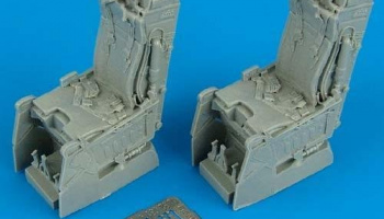 1/32 F-15E Strike Eagle ejection seats with safety