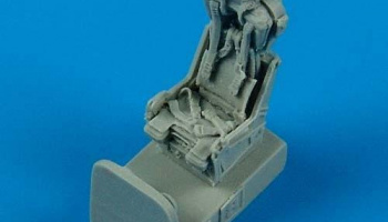 1/72 F-8 Crusader ejection seat with safety belts