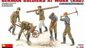 1/35 German Soldiers at Work (RAD)