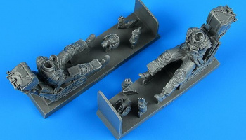 1/32 US Navy and Marines Pilot and Operator with ej. seat for F/A-18D Hornet for ACADEMY kit