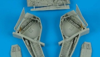 1/32 F-105 Thunderchief wheel bays