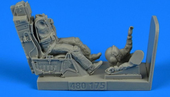 1/48 USAF Fighter Pilot with ejection seat for F-1