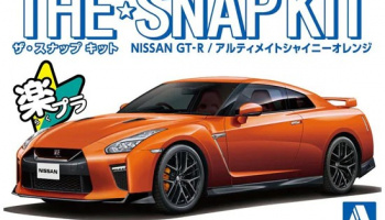 The Snap Kit Nissan GT-R Ultimate Shiny Orange 1:32 - Aoshima