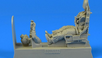 1/32 USAF Pilot for F-100 with ejection seat