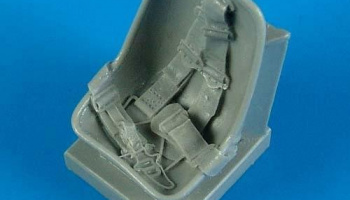 1/32 Bf 109E seat with safety belts