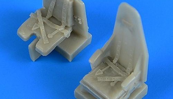 1/72 Mosquito seats with safety belts