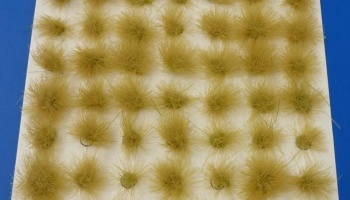 1/35 Tufts of grass-dry