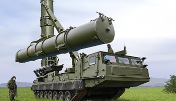 SLEVA 300,-Kč DISCOUNT - Russian S-300V 9A84 SAM 1:35 - Trumpeter