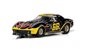 Autíčko GT SCALEXTRIC C4107 - Chevrolet Corvette - No. 66 'Flames' (1:32)