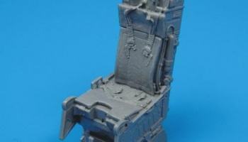 1/48 F-15A/C Eagle ejection seat with safety belts