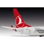 Boeing 737-800 "Turkish Airlines" (1:144) Plastic Model Kit letadlo 03772 - Revell