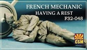 1/32 French mechanic naving a rest