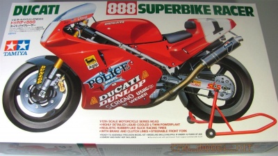 Ducati 888 Superbike Racer - Tamiya