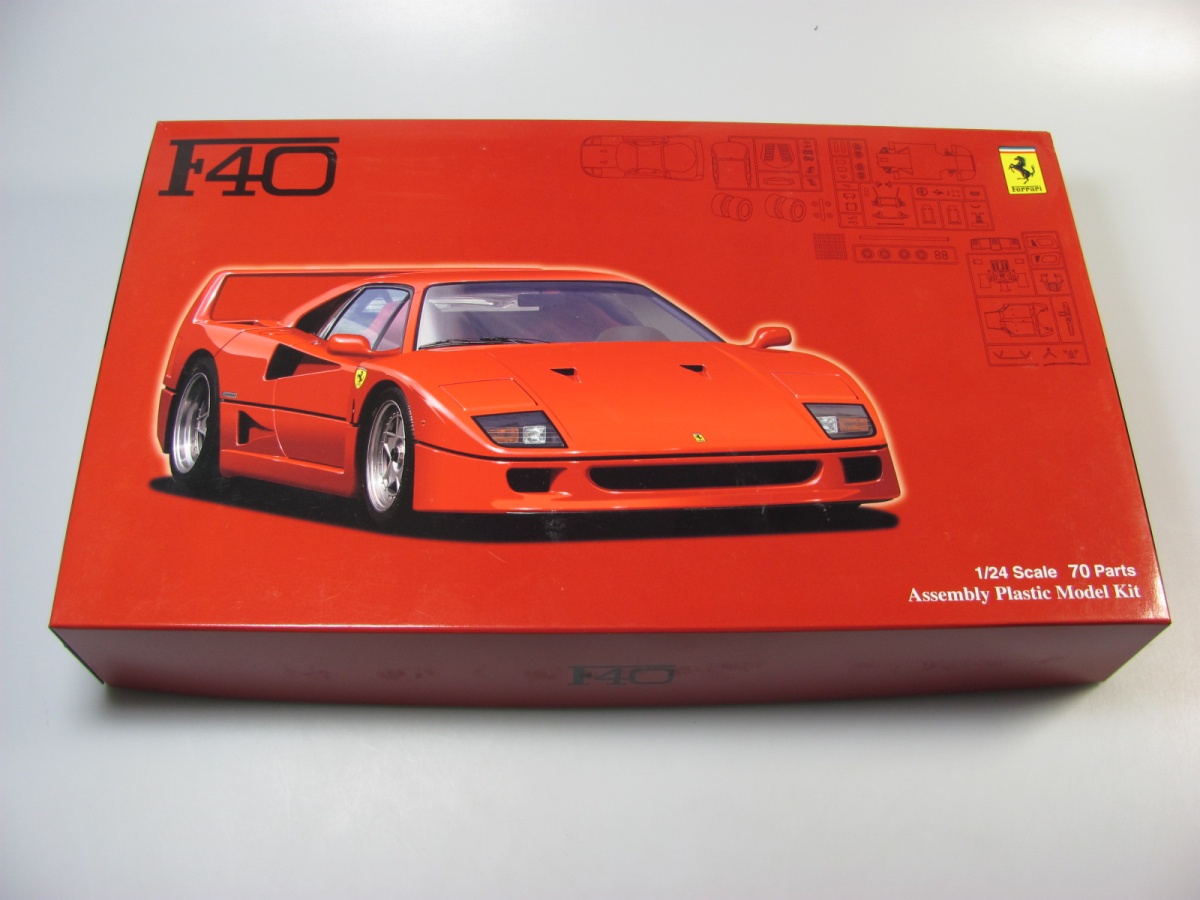 Tamiya Ferrari F40 1/24 Japanese Plastic Model Kit Car model kit