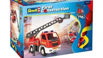 First Construction truck - Ladder Fire Truck (1:20) - Revell