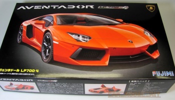 SLEVA 300,-Kč 21% DISCOUNT - Lamborghini Aventador LP700-4 - Fujimi