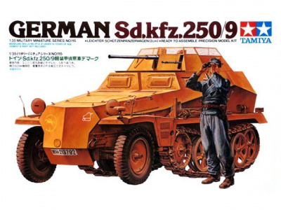 German SDKFZ 250/9 1:35 - Tamiya