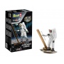 Gift-Set 03702 - Apollo 11 Astronaut on the Moon (50 Years Moon Landing) (1:8) - Revell