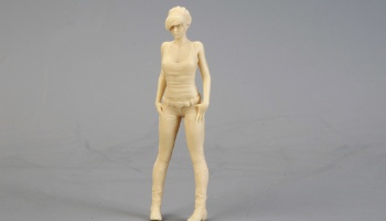 Pretty Lady B (Confident smile) 1/24 - Hobby Design