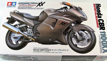 Honda CBR 1100XX (1:12) Model Kit - Tamiya