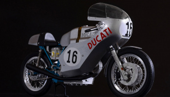 Ducati 750 Imola Racer 1972 1/9 - Model Factory Hiro