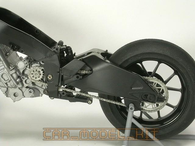 Kawasaki Ninja ZX-RR Workable Chain Set - Top Studio | Car-model 