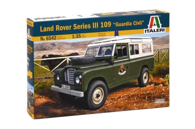 LAND ROVER III 109 „Guardia Civil“ (1:35) - Italeri