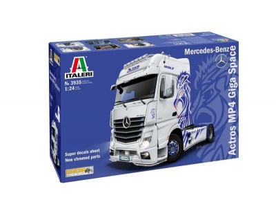 Mercedes-Benz ACTROS MP4 Giga Space (1:24) Model Kit truck 3935 - Italeri