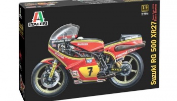 Suzuki RG 500 XR27 (Team Heron - Barry Sheene) 1978 (1:9) - Italeri