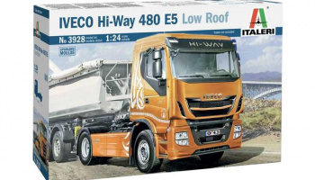 IVECO HI-WAY 490 E5 (Low Roof) (1:24) Model Kit Truck 3928 - Italeri