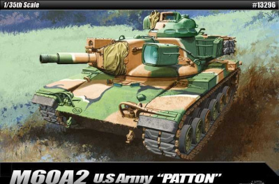 Model Kit tank 13296 - US ARMY M60A2 (1:35)