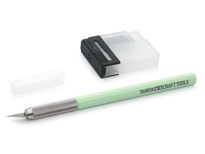 Modelářský nůž s výměným ostřím - MÁTOVÝ – kopie