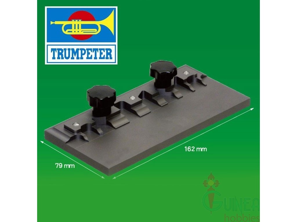 Photo Etched parts Bender (L) Trumpeter