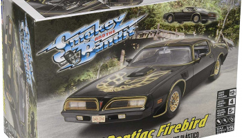 Smokey and the Bandit '77 Pontiac Firebird (1:25) - Revell