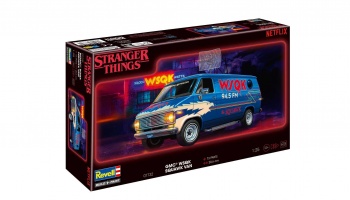 Plastic ModelKit STRANGER THINGS auto 07732 - GMC® WSQK Squawk Van (1:25) - Revell