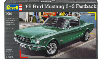 Ford Mustang 2+2 Fastback 1965 (1:25) Plastic Model Kit 07065 - Revell