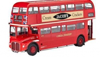 LONDON BUS (1:24) Plastic Model Kit 07651 - Revell