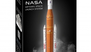 Plastic ModelKit vesmír 03760 - NASA Artemis Space Launch System (SLS) (1:144) - Revell