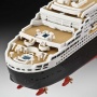 Plastic ModelKit loď 05808 - Queen Mary 2 (1:1200)