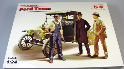 SLEVA 150,-Kč 19% DISCOUNT - Ford T Team 1/24 - ICM