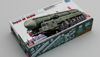 15U175 TEL of RS-12M1 Topol-M ICBM complex 1/35 - Trumpeter