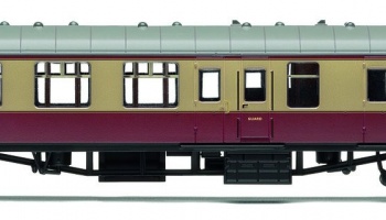 Vagón osobní HORNBY RAILROAD R4814 - BR Mk1 Corridor Brake Second Coach - BR Crimson & Cream