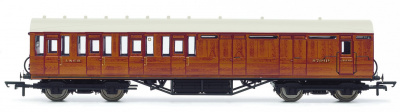 Vagón osobní HORNBY R4574A - LNER Thompson Non-corridor 3rd Class Brake Coach, Teak