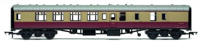 Vagón osobní HORNBY RAILROAD R4814 - BR Mk1 Corridor Brake Second Coach - BR Crimson & Cream